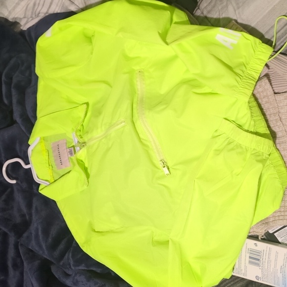 Aeropostale Vibrant Lime Jacket - Picture 2 of 2